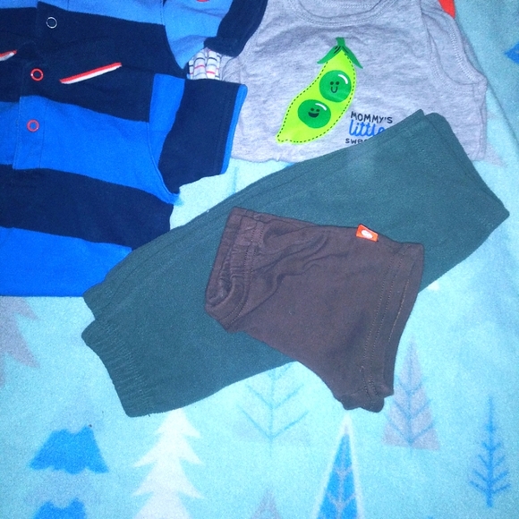 Huge BABY BOY bundle!! 3-12 m - Picture 8 of 10